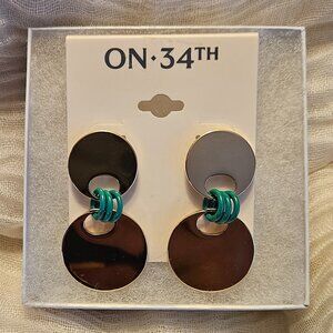 On 34th Gold Tone & Green Disc Ring Drop Earrings- NWT
